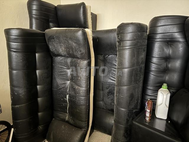 4 fauteuils en cuir noir - 2