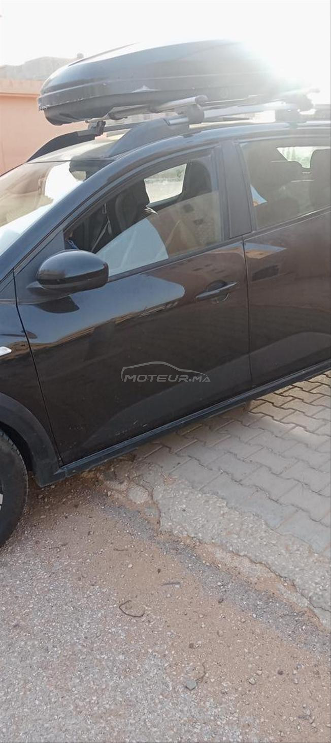 مدينة العيون