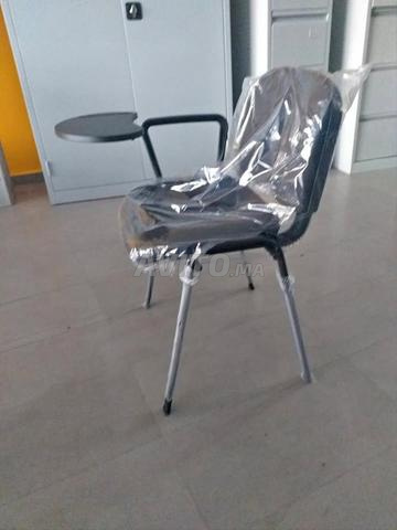 Chaise écritoire pour établissements scolaires - 2