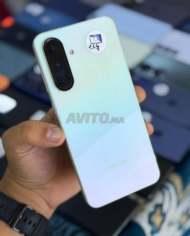 SAMSUNG A36 avec 256 Go de stockage - 2