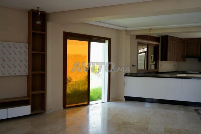 🏡 À VENDRE – Villa avec jardin à Mnar - 2