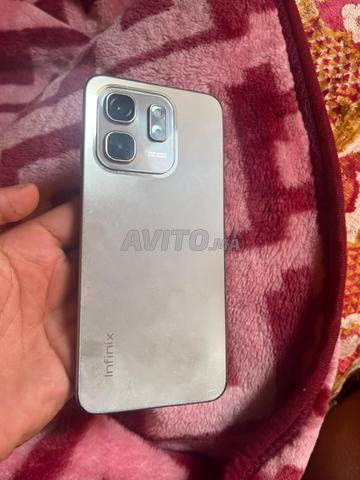 Infinix Hot 50i 12 RAM 128 Go - 2