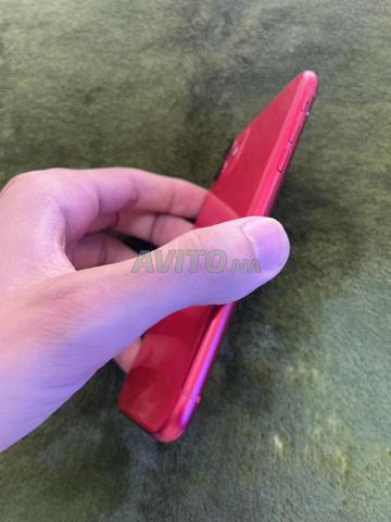 iPhone 11 64G Officiel Bon état - 2