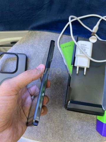 Infinix Hot 40i 128G avec Accessoires - 2