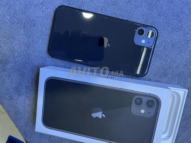 iPhone 11 128G Officiel état neuf - 2