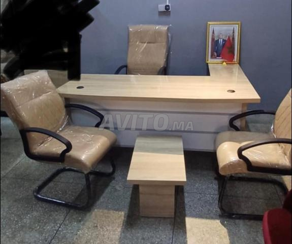 Vente vitrine et bureau cause déménagement - 2