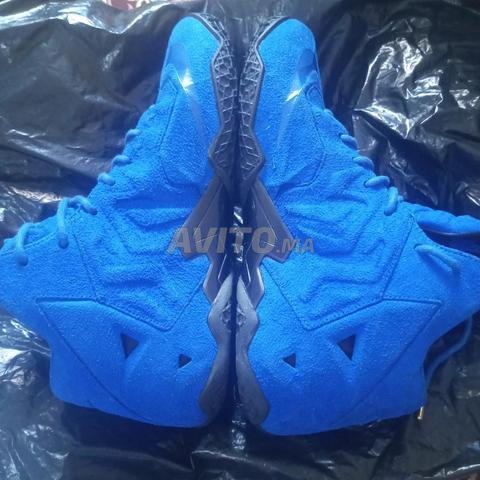 Nike LeBron 11 EXT Bleu taille 42 - 2