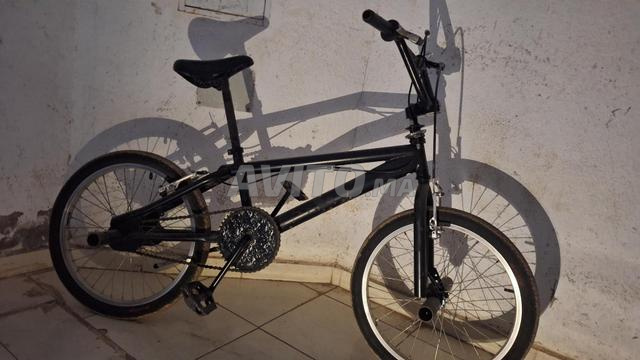 Vélo propre à pédales convient de 10 à 14 ans - 2