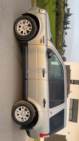 Land Rover 2011 - 2
