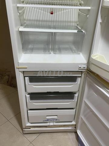 ثلاجة عاملة ونظيفة - 2
