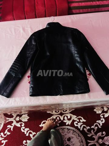 Veste en cuir, en bon état et à prix raisonnable - 2