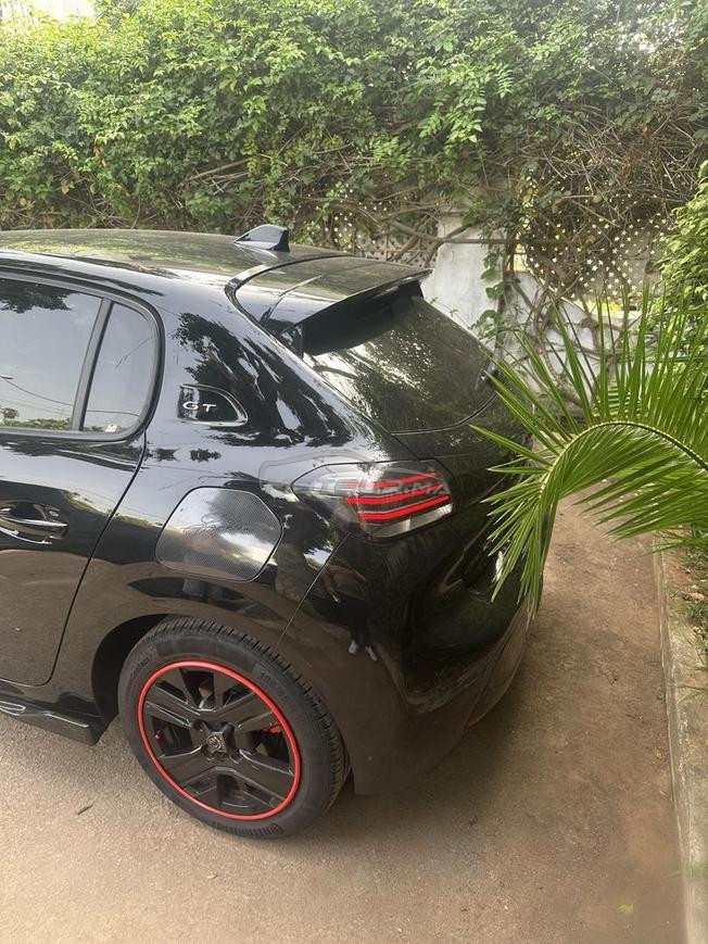 voiture jdida 208 Allure 