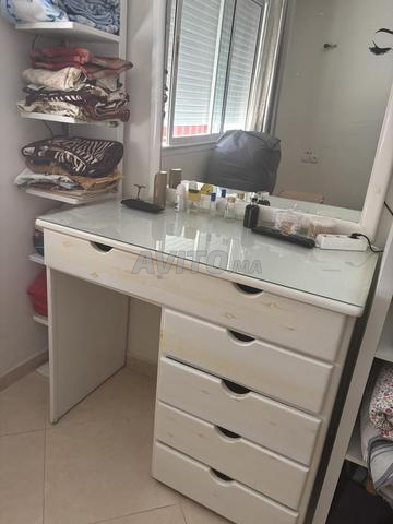 Coiffeuse en bois complète avec rangement