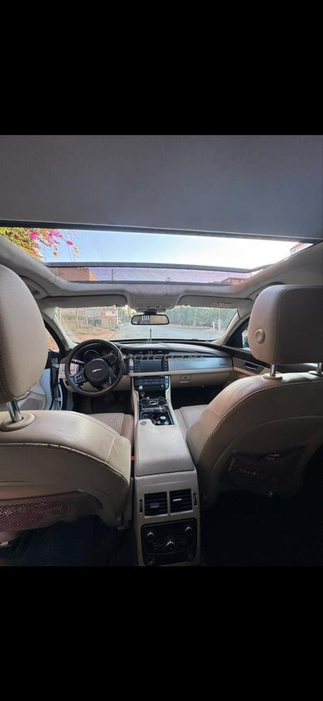 jaguar XF 2016