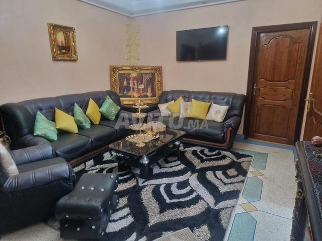 3 كنبات للبيع مع 2 بوفات في حالة جيدة - 2