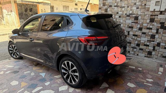 Clio 5 toutes options - 2