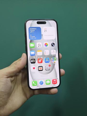 iPhone 15 128GB 85 batteries tout est original - 2