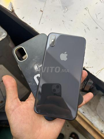 iPhone XS Max 64Go - 2