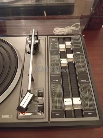 TOURNE DISQUE AMPLIFIÉ MARQUE PHILIPS - 2