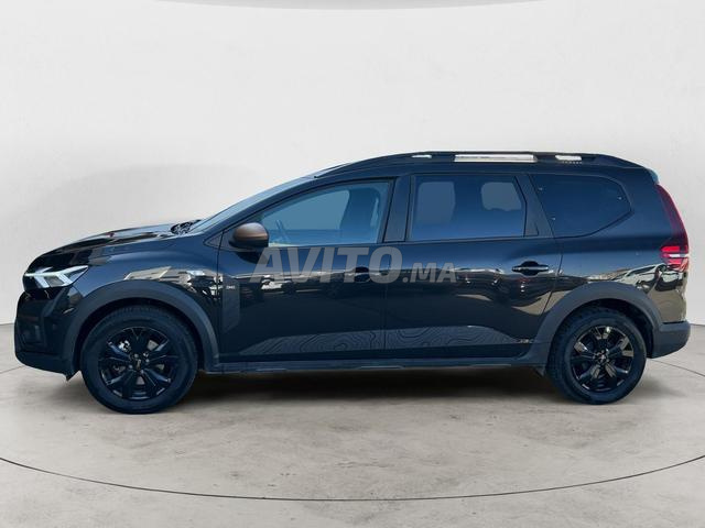 DACIA. Jogger - 2