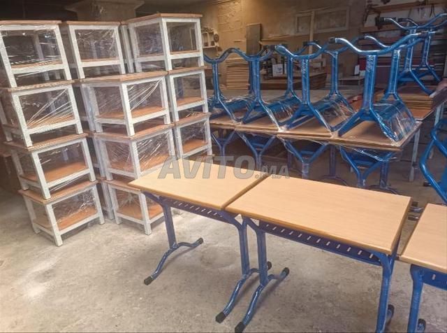 Pupitre/Table/Chaise/Tableau/Tabouret/Banc/Casier - 2