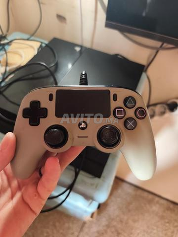 Manette PlayStation - en excellent état - 2