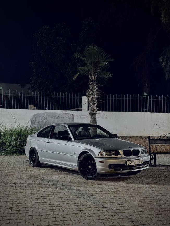 BMW Série 3 Essence Manuelle 2001 à Ain Aouda