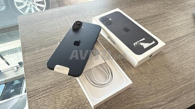 NOUVEAU IPHONE 16 PLUS NOIR 128GB / Vente en magasin