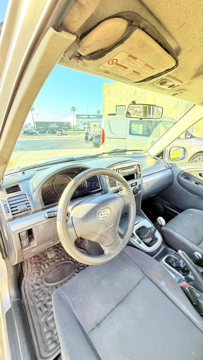 suzuki grand vitara 2.0