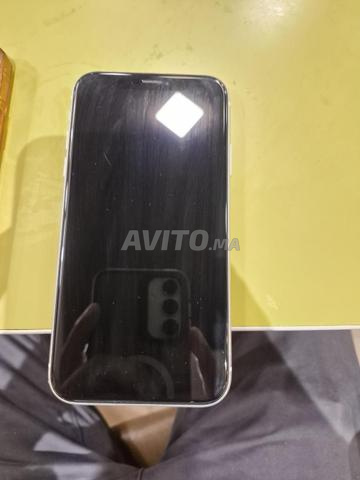 iPhone XR - 2