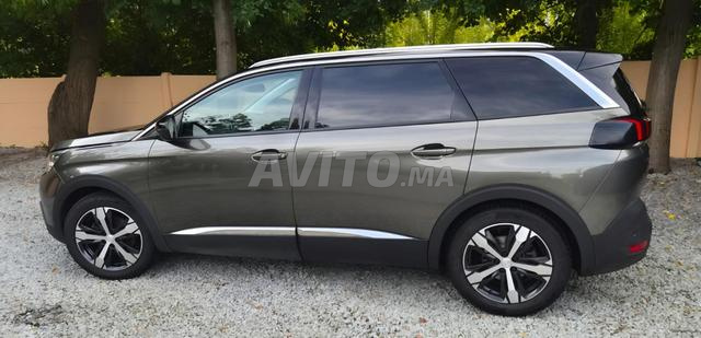 Peugeot 5008 Allure BVA 7 places 32k km - 2