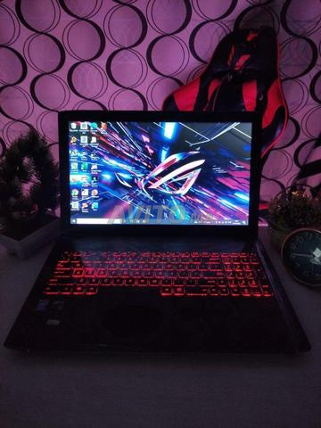 Asus i7 6ème Gamer RAM 16 Disque 256 SSD 500