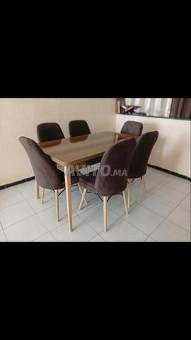 Salon quatre ou six chaises - 2