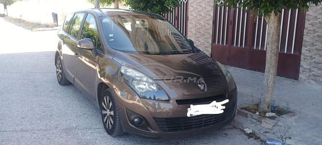 Renault Scenic Diesel Manuelle 2011 à Tanger