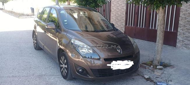 Renault Scenic Diesel Manuelle 2011 à Tanger