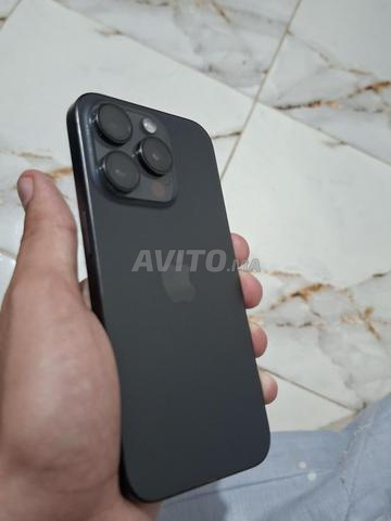 iPhone 15 Pro 256Go - 2