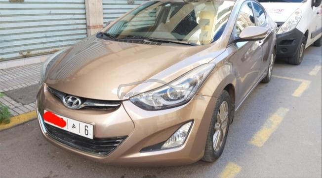 je mets en vente ma voiture hyundai elentra 