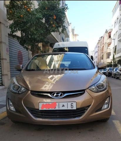 Je mets en vente ma voiture Hyundai Elantra - 2