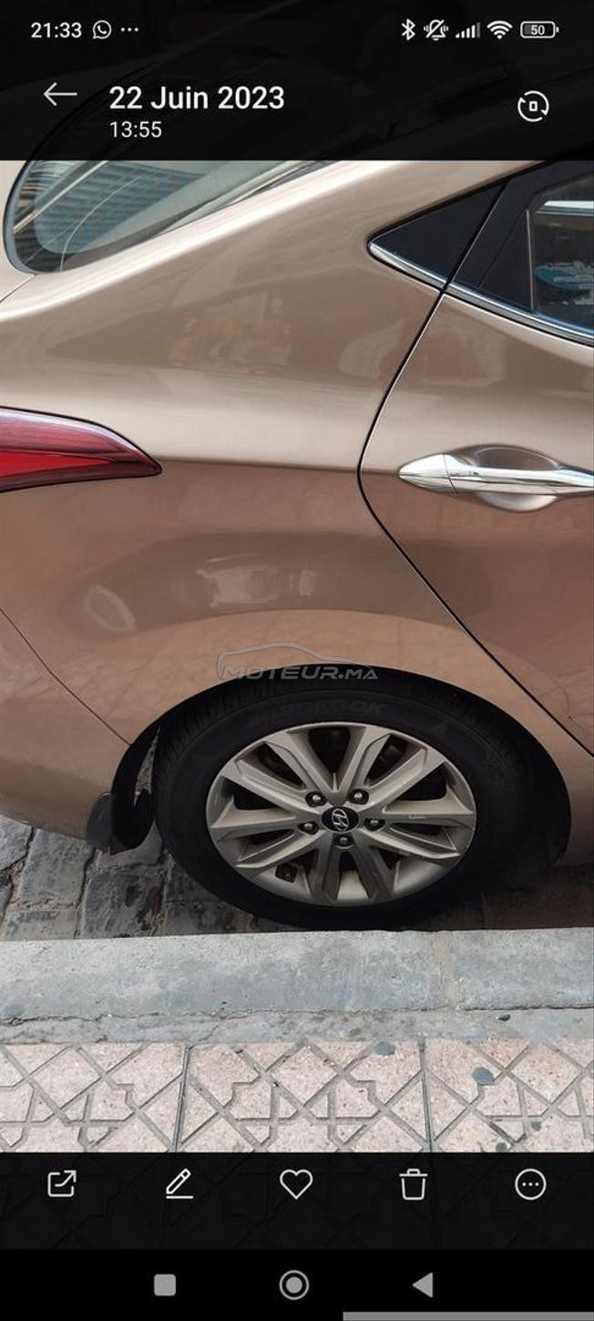 je mets en vente ma voiture hyundai elentra 