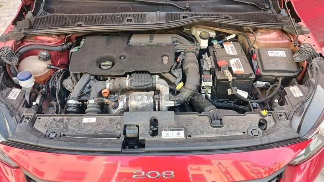 Peugeot 208 active. 