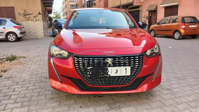 Peugeot 208 active. 