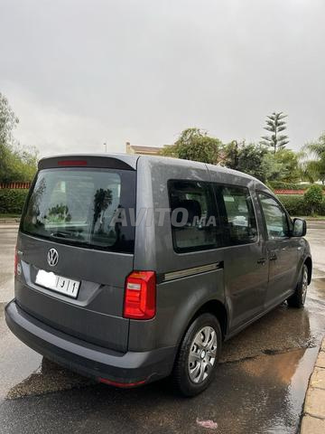 Volkswagen Caddy Diesel Manuelle 2020 à Rabat - 2