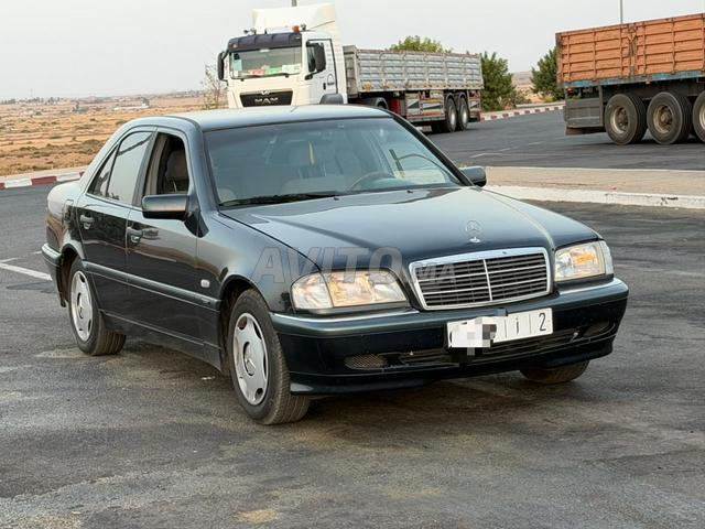 مرسيدس بنز 220 ديزل يدوية 1998 في القنيطرة - 2