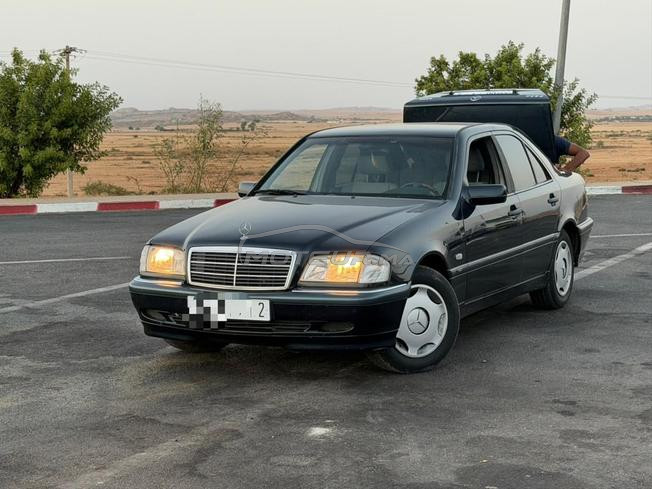 Mercedes-Benz 220 Diesel Manuelle 1998 à Kénitra