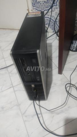 Ordinateur de bureau HP Compaq avec écran