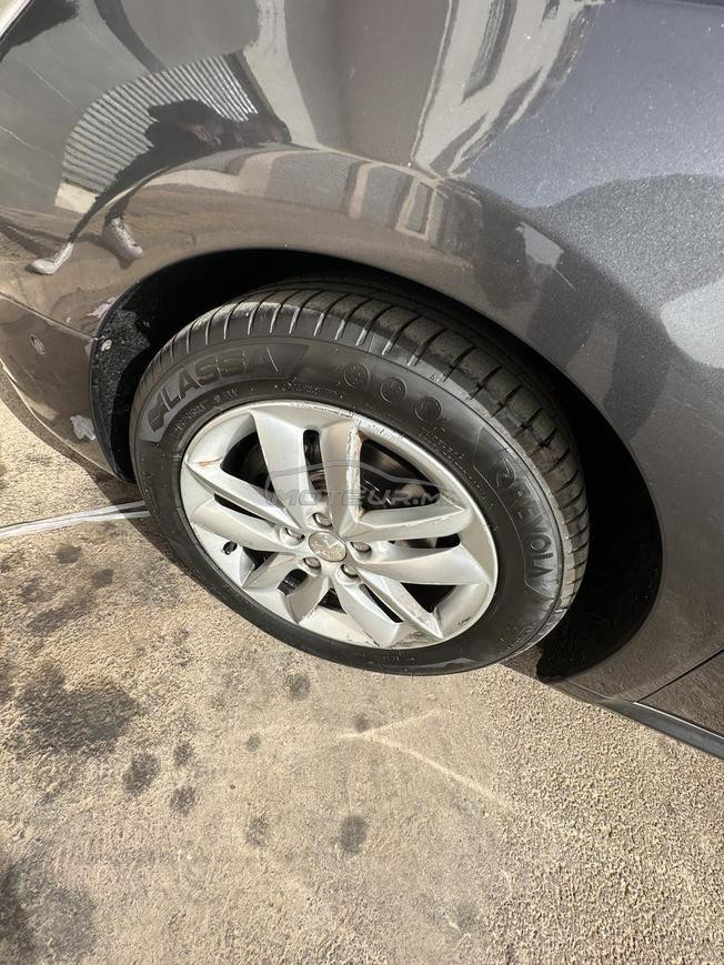 Peugeot 508 Diesel 2.0L HDi (2014) Toutes Options 