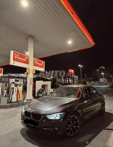 BMW Série 3 F30 Sport Line - 2