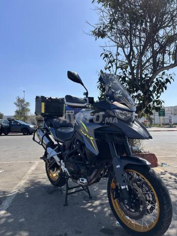 QJ SRT 550x - 2