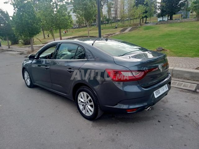 Renault Fluence 2017 en excellent état - 2