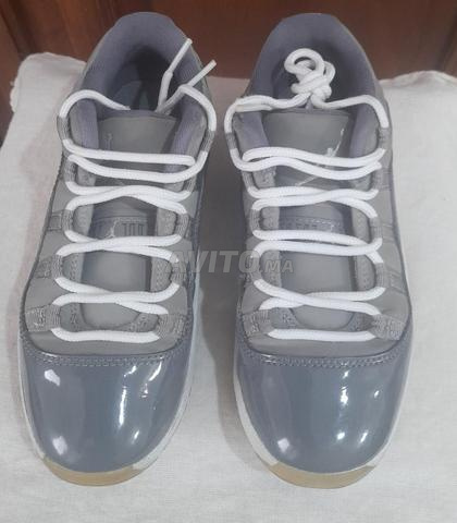 أحذية رياضية أصلية Air Jordan USA مقاس 31 - 2